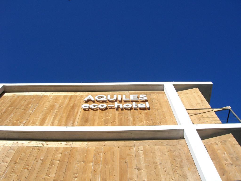 Aquiles Eco 3*